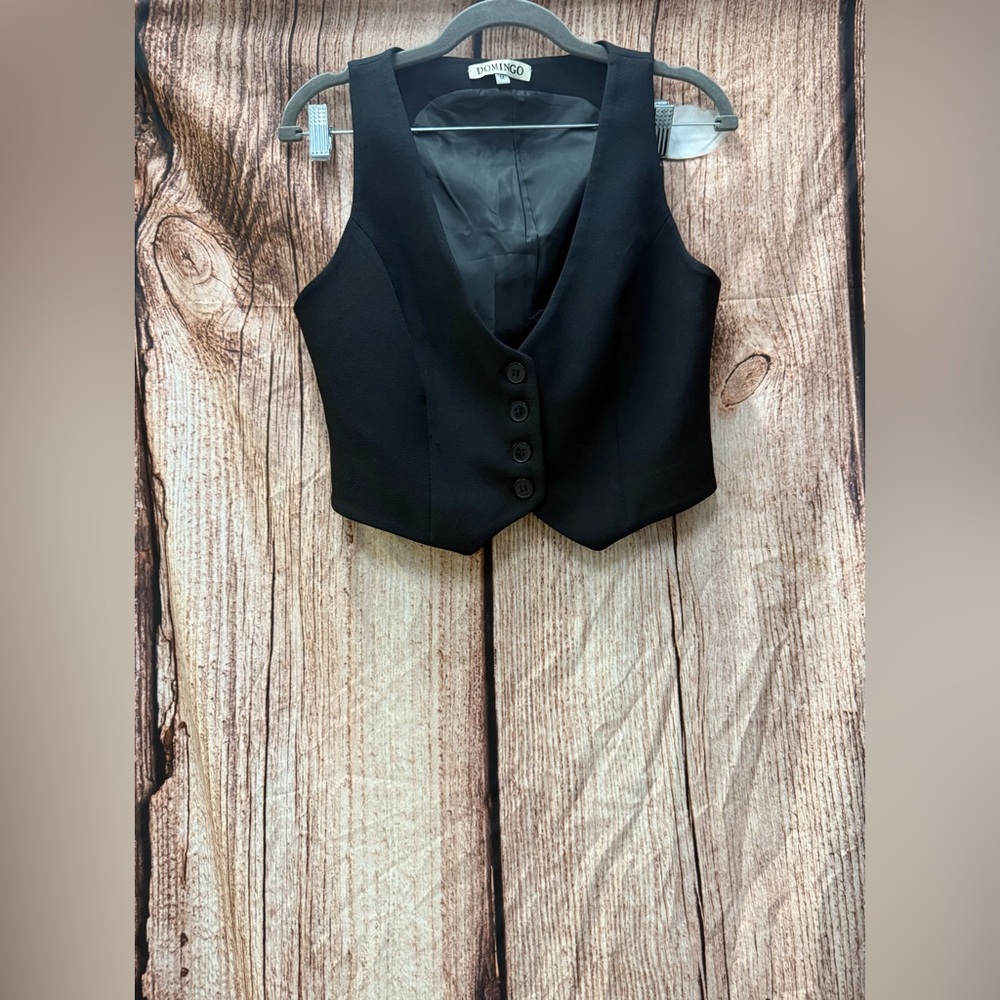 Black Buttoned Vest